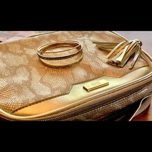 New delicate bracelets